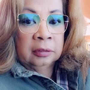 Meet your Posher, Lucy